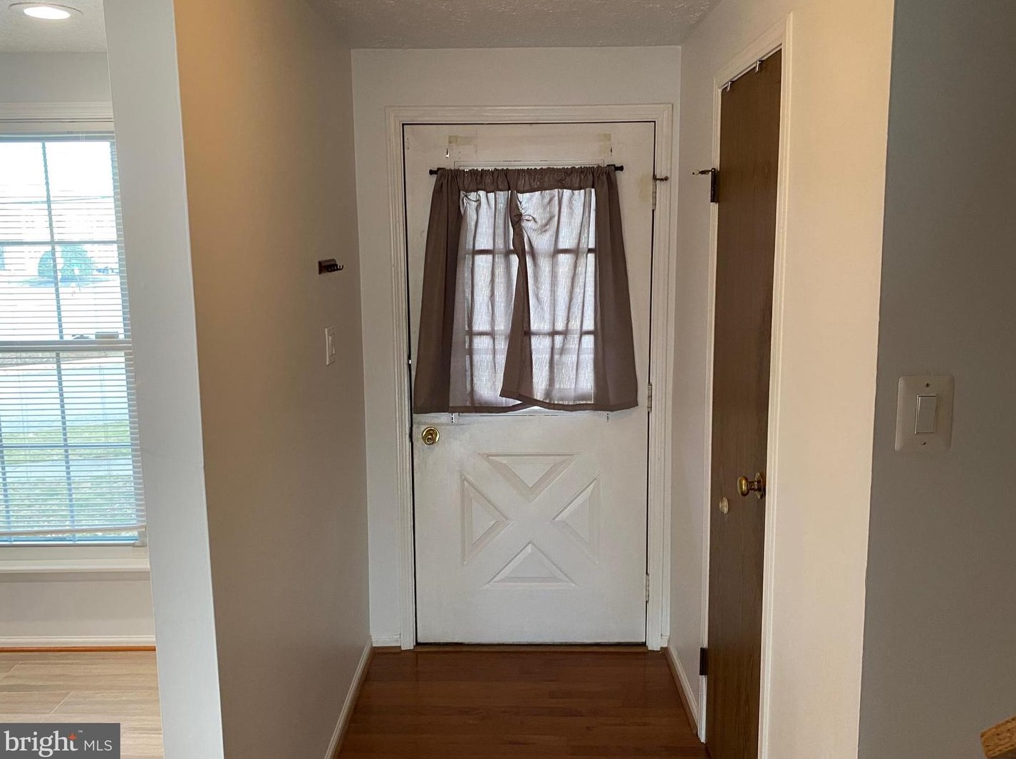 9018 Lone Star Ct, Lorton, VA 22079