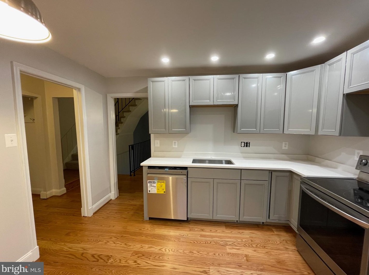 2325 Harleyford Ct, Herndon, VA 20191