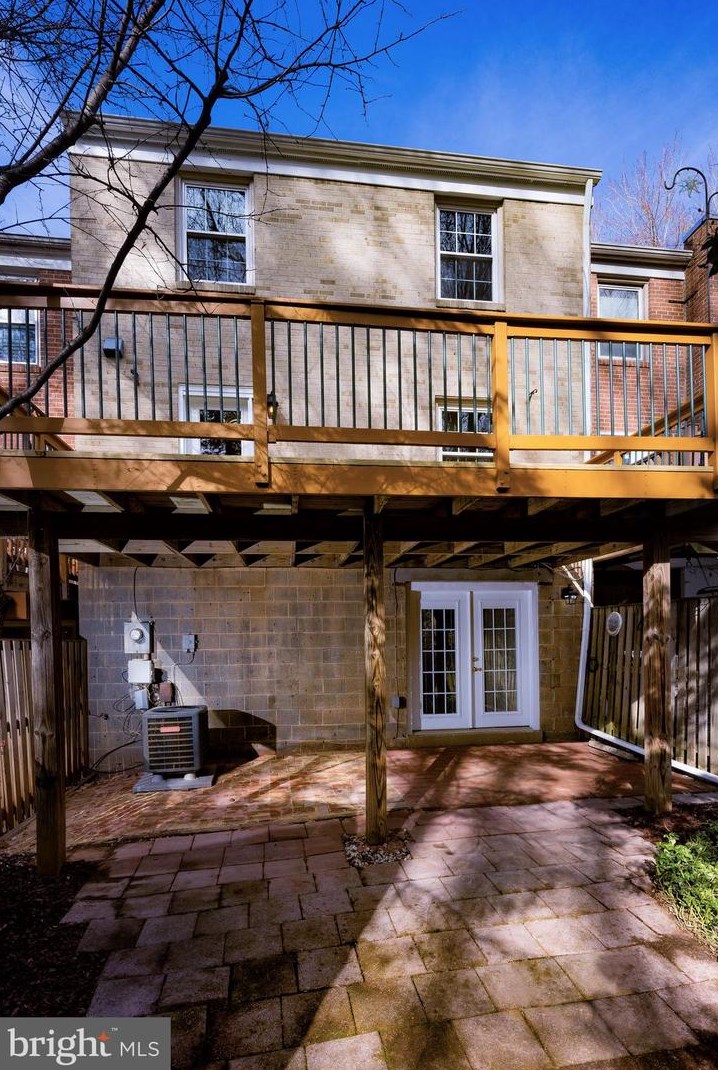 5480 Mersea Ct, Springfield, VA 22015