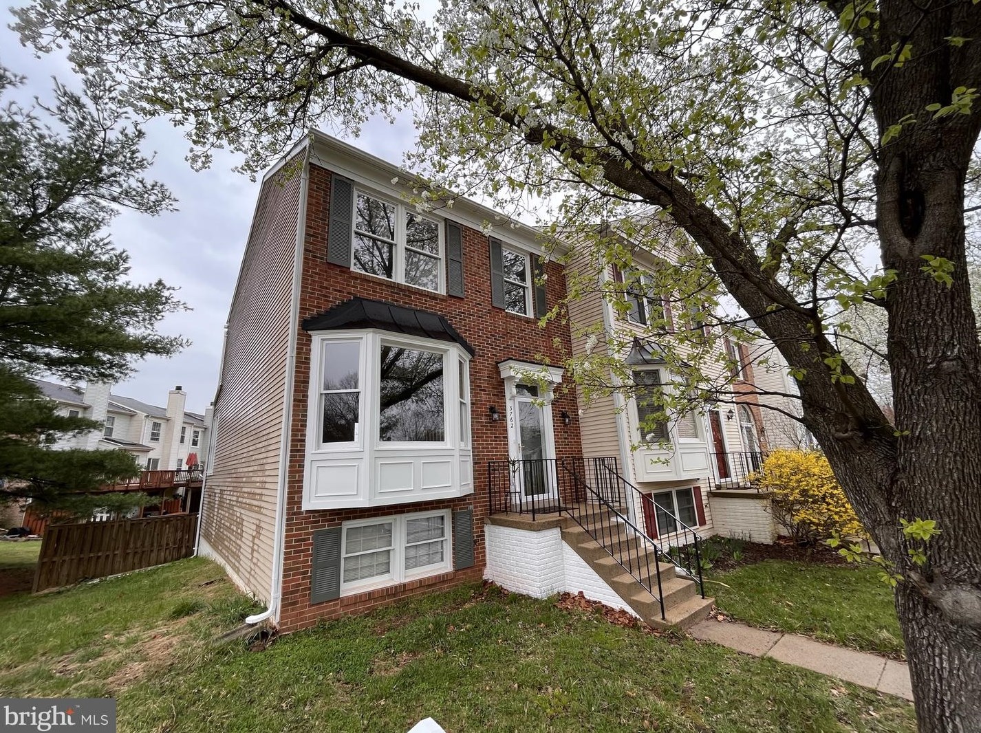 3762 Farmland Dr, Fairfax, VA 22033