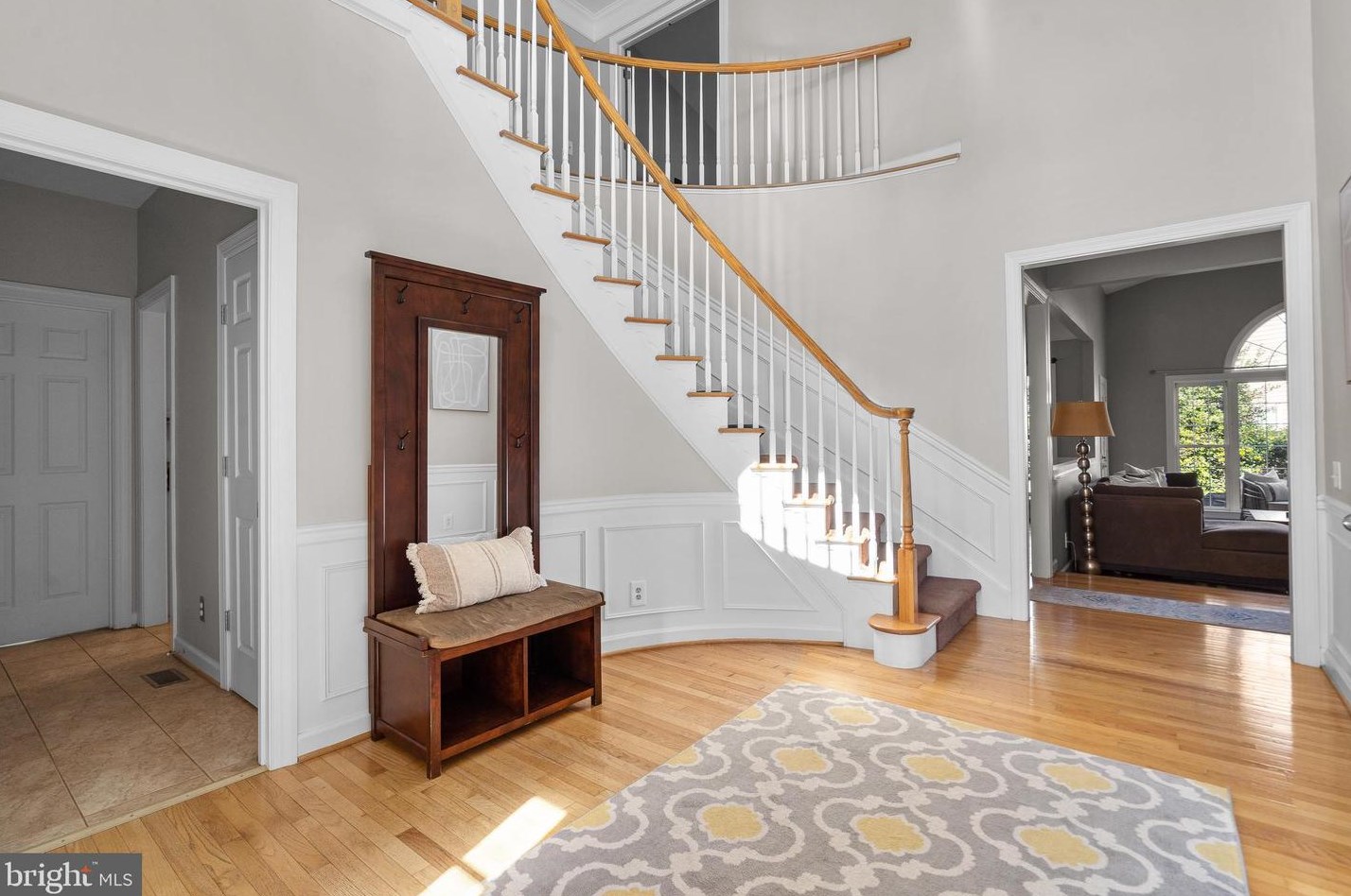 11914 Parkside Dr, Fairfax, VA 22033-2648