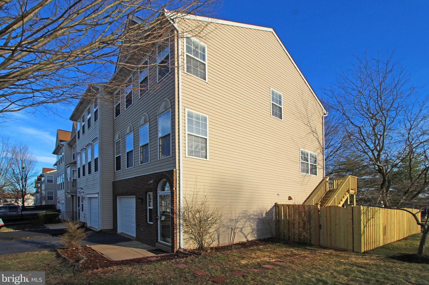 14821 Edman Rd, Centreville, VA 20121-1710