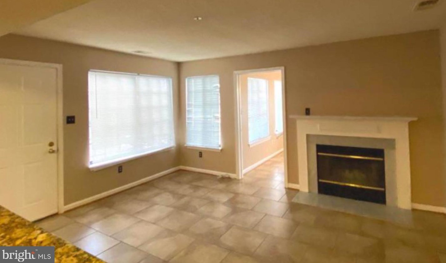 6008 Ellesmere Ct, Alexandria, VA 22315