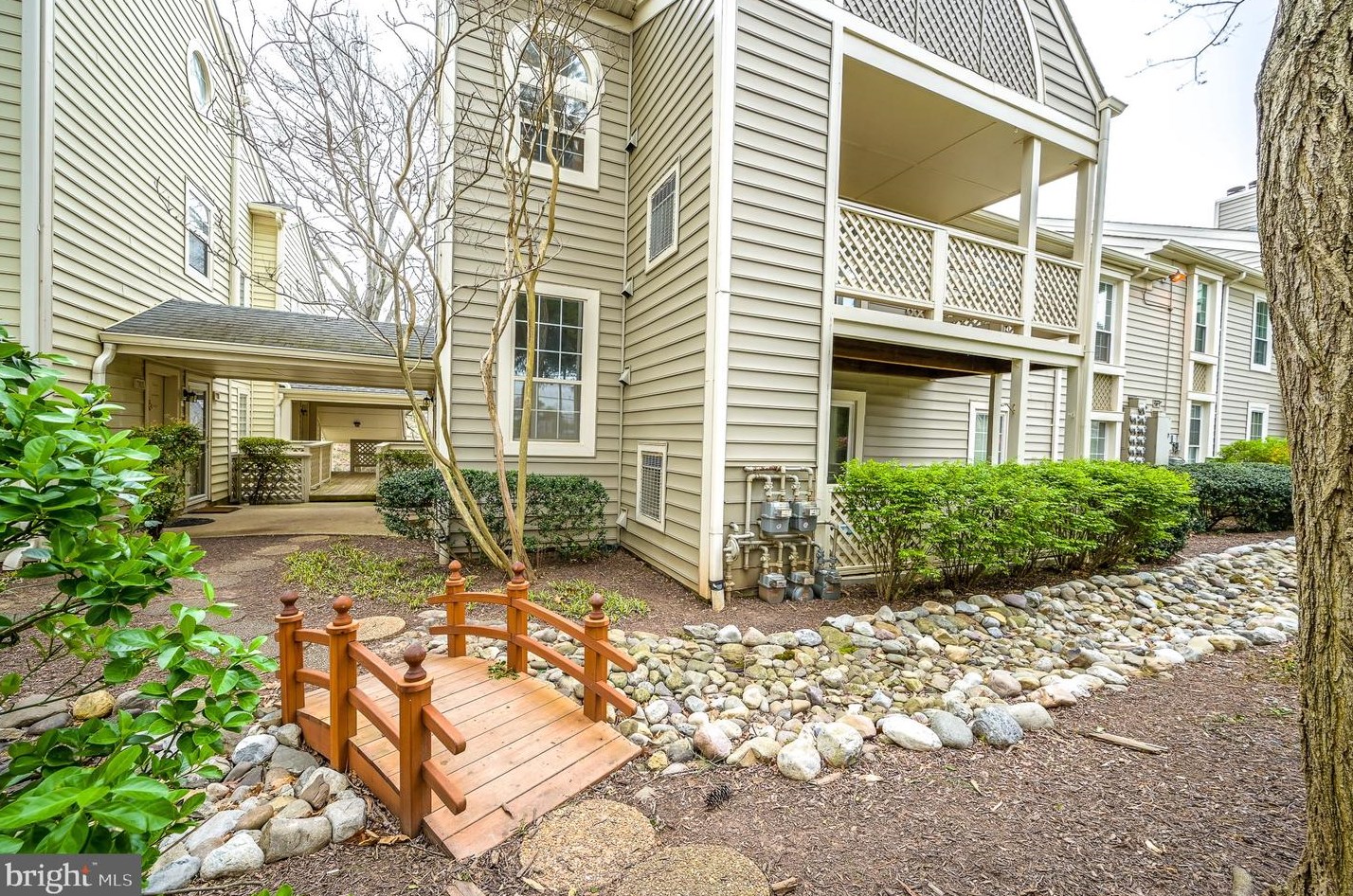 7773 Willow Point Dr #7773, Falls Church, VA 22042