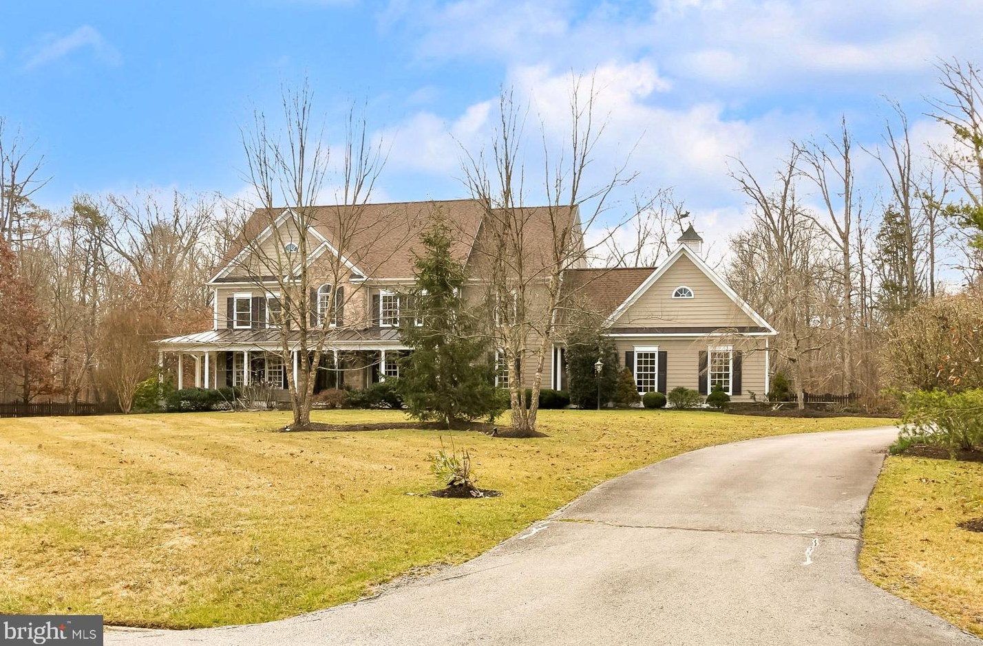 6484 Trillium House Ln, Centreville, VA 20120