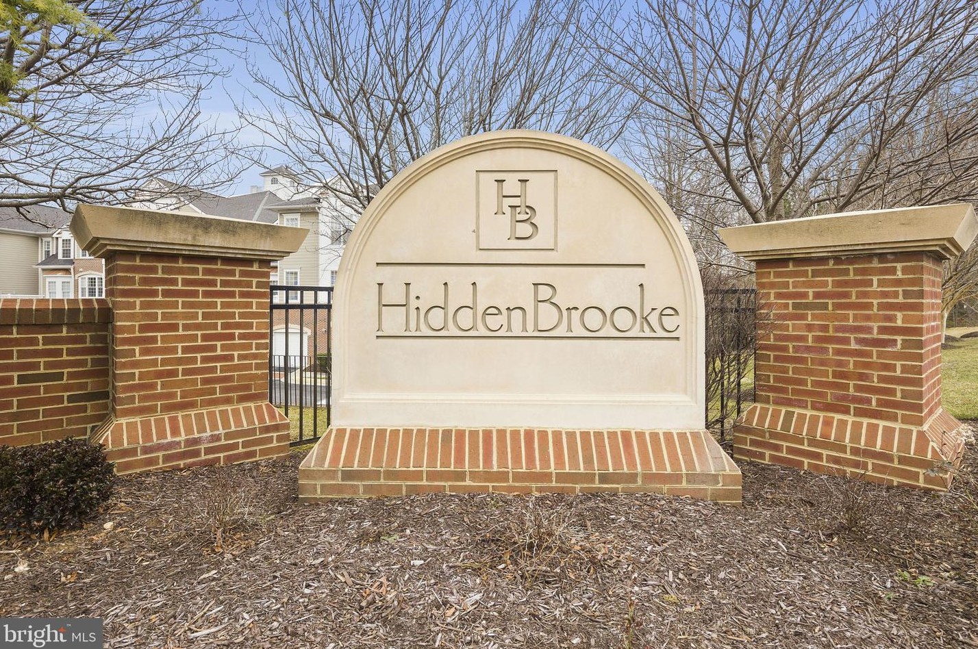 7871 Rolling Woods Ct #1407, Springfield, VA 22152