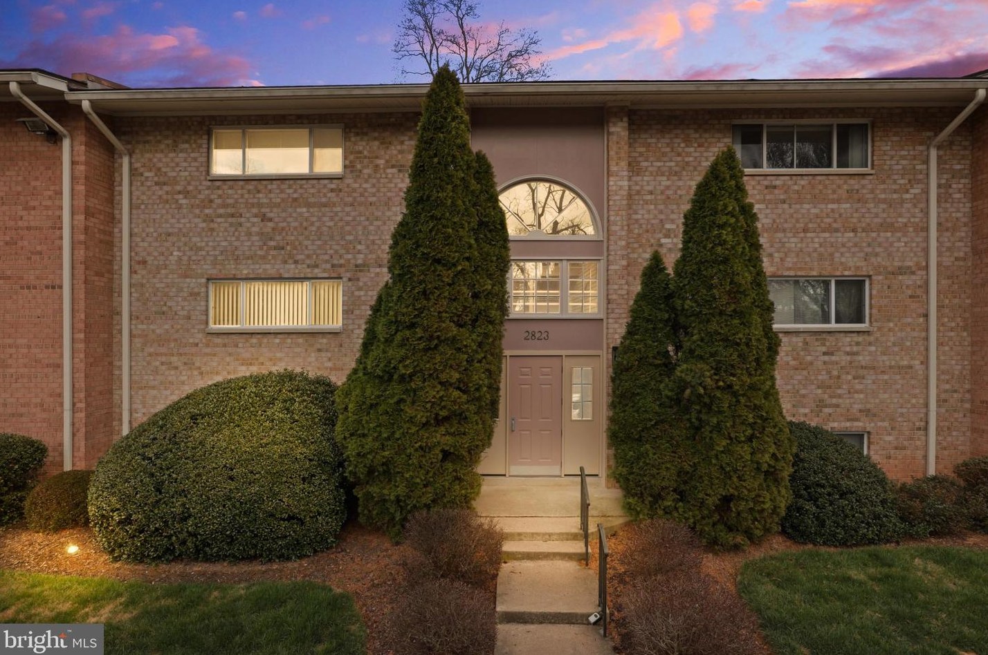 2823 Kalmia Lee Ct #302, Falls Church, VA 22042
