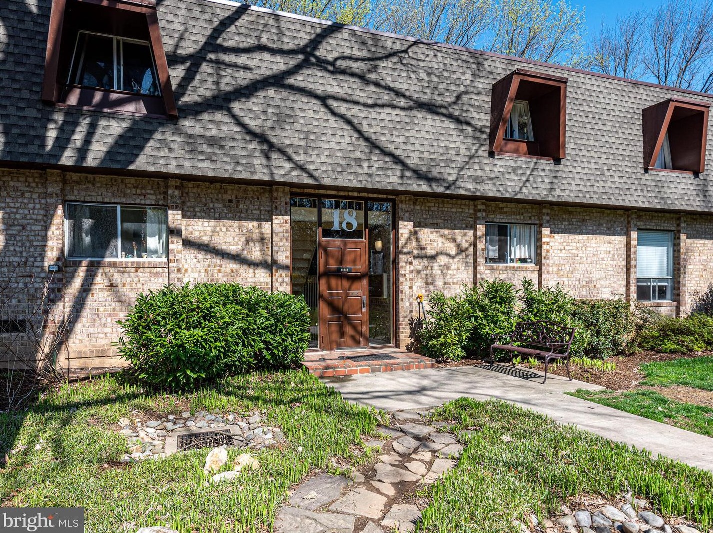 11618 Vantage Hill Rd #2a, Herndon, VA 20190