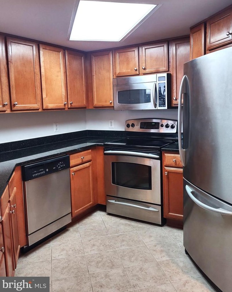 11800 Sunset Hills Rd #806, Herndon, VA 20190