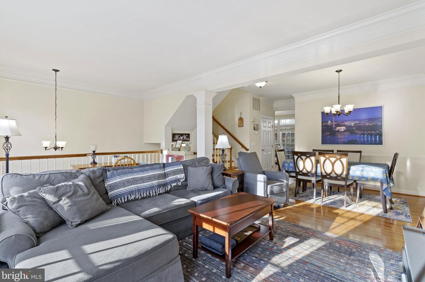 9137 Silvershadow Ct, Lorton, VA 22079