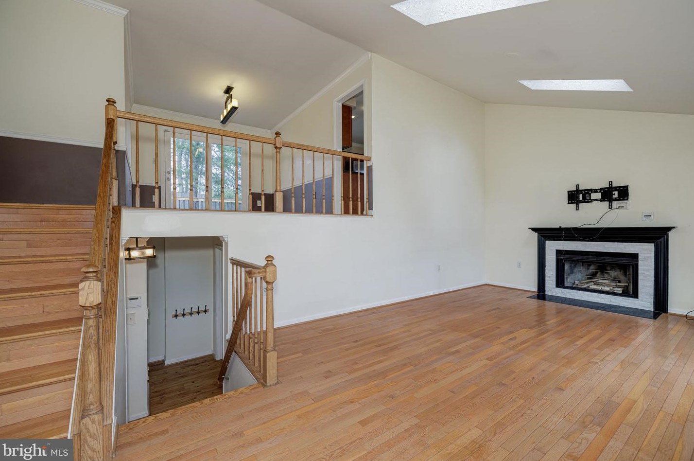 7710 Green Garland Dr, Springfield, VA 22153