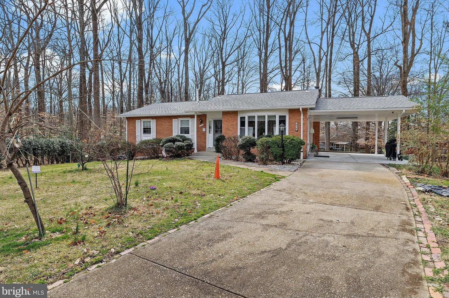 7819 Ravenel Ct, Springfield, VA 22151