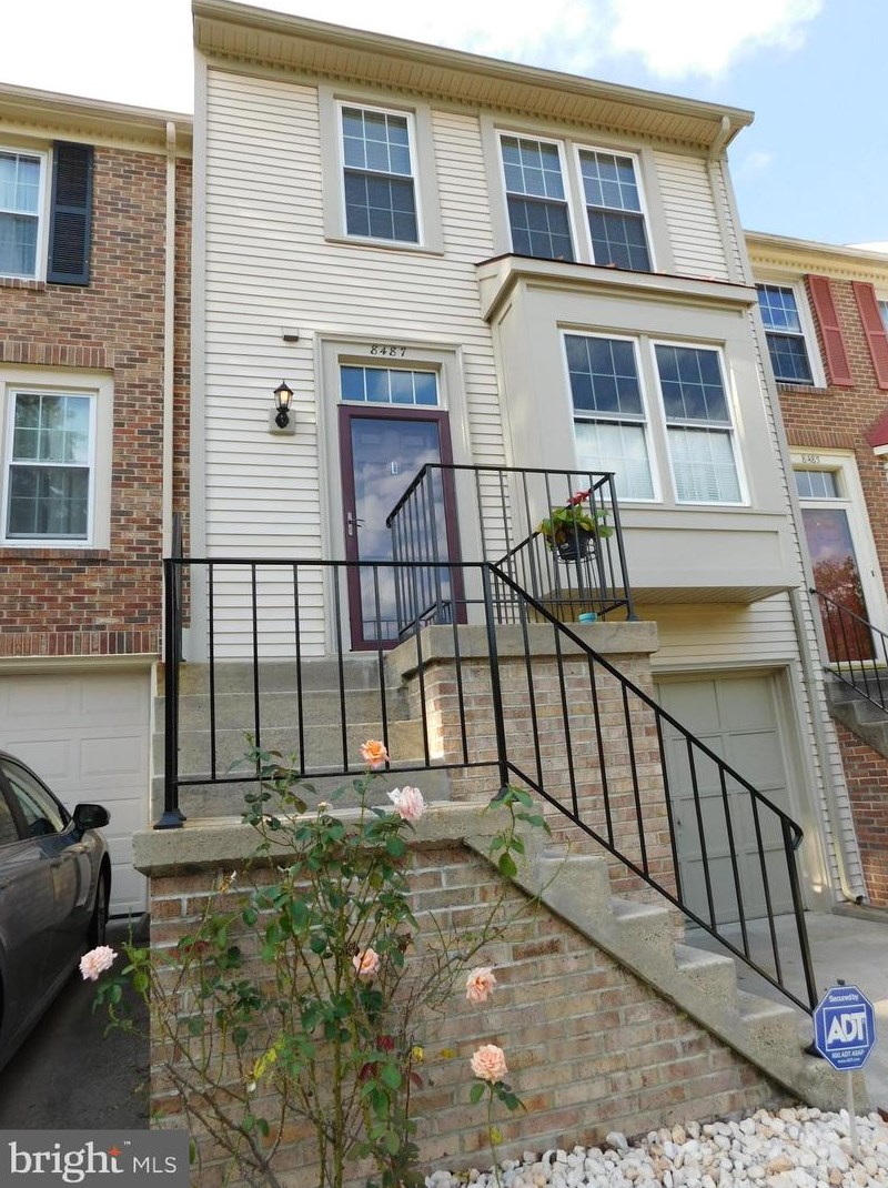 8487 Springfield Oaks Dr, Springfield, VA 22153