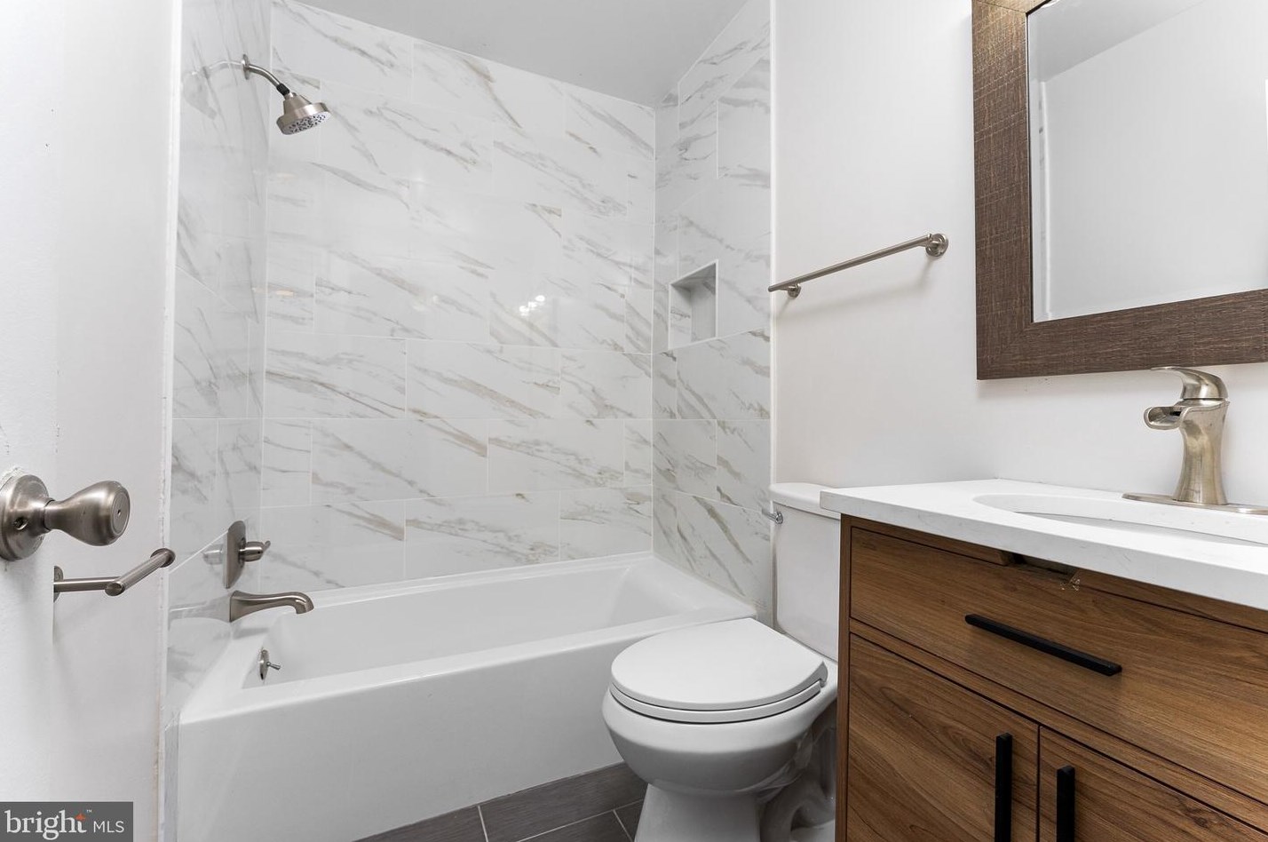 14705 Cardigan Sq, Centreville, VA 20120-1819