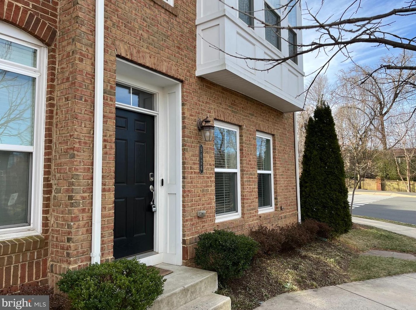 9624 Stockwell Ln, Fairfax, VA 22031