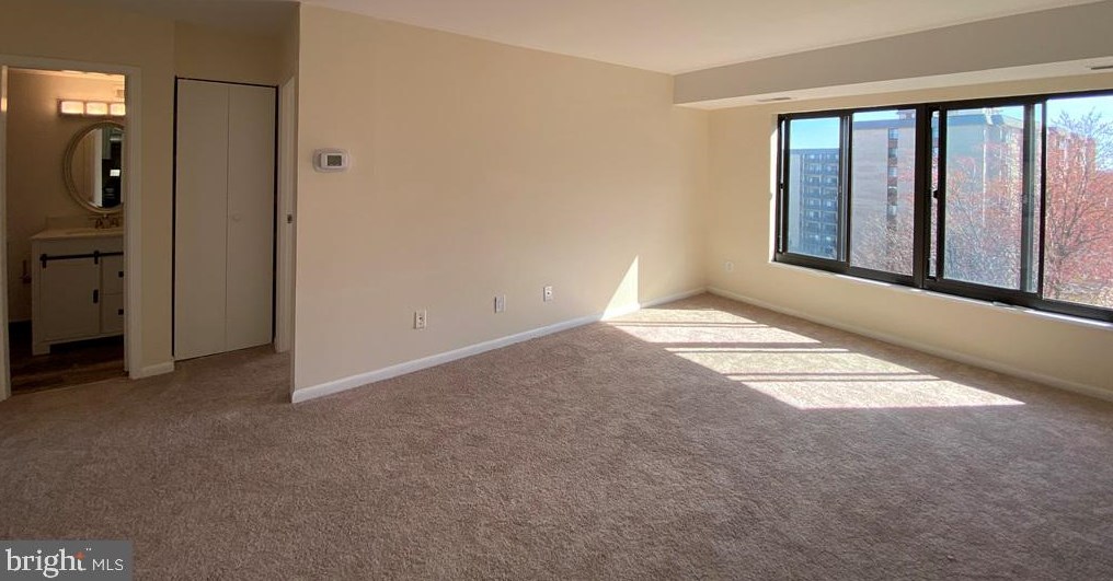 6001 Arlington Blvd #703, Falls Church, VA 22044