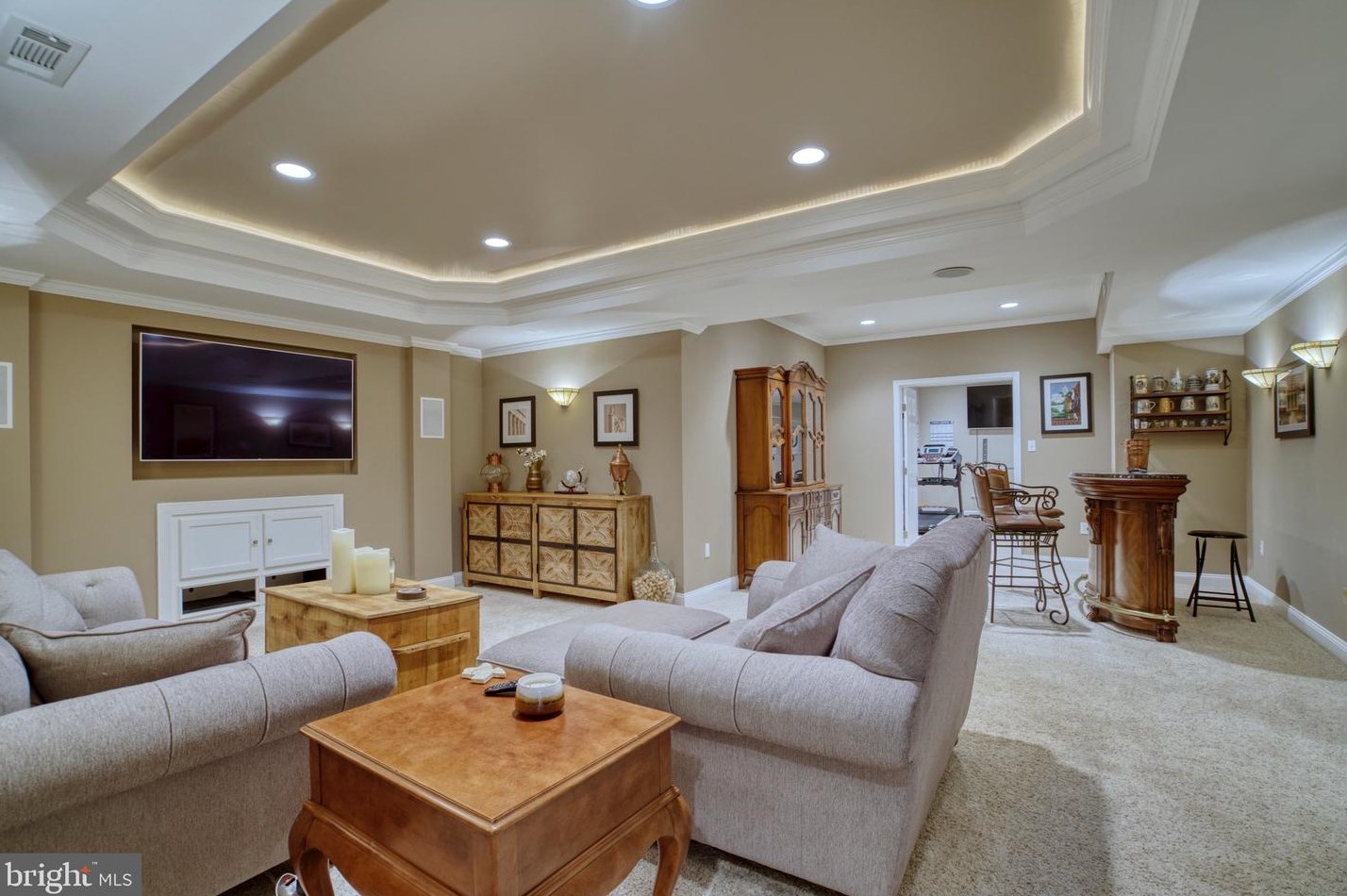 9701 Chilcott Manor Way, Vienna VA  22181-5400 exterior