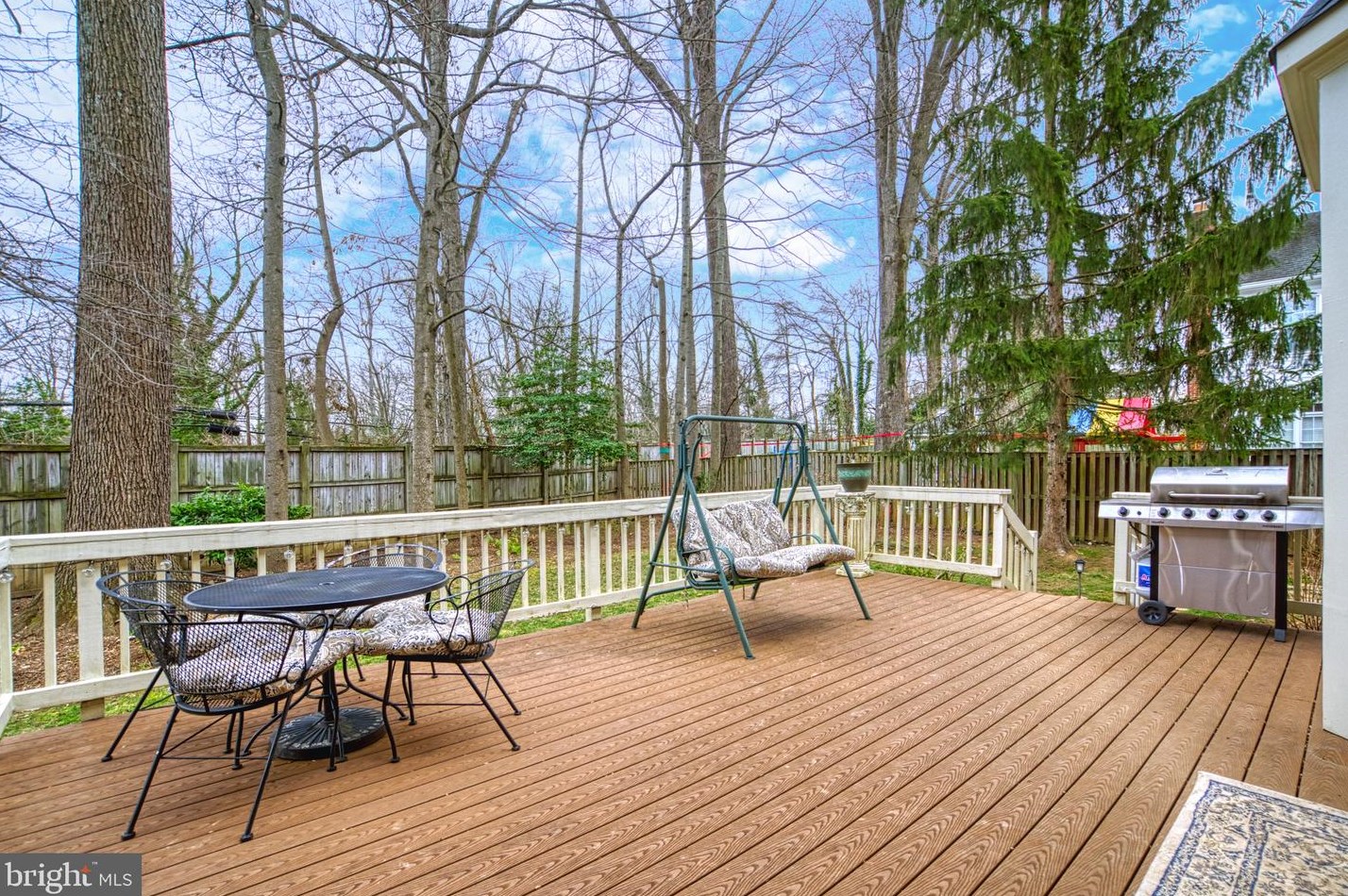 9701 Chilcott Manor Way, Vienna VA  22181-5400 exterior