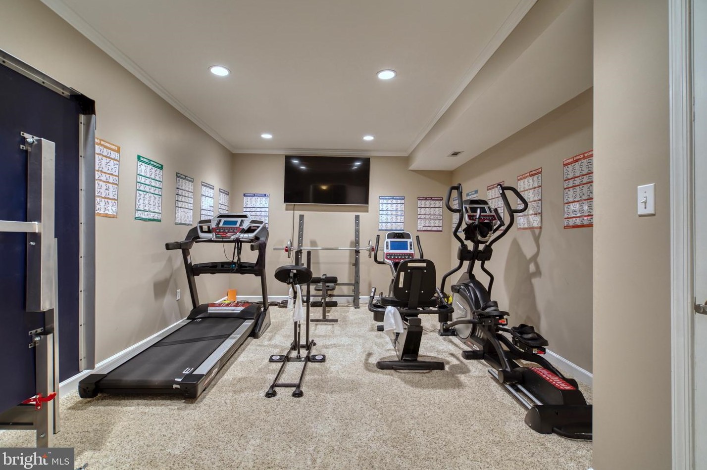 9701 Chilcott Manor Way, Vienna VA  22181-5400 exterior