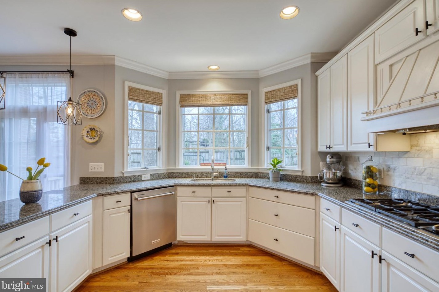 9701 Chilcott Manor Way, Vienna VA  22181-5400 exterior