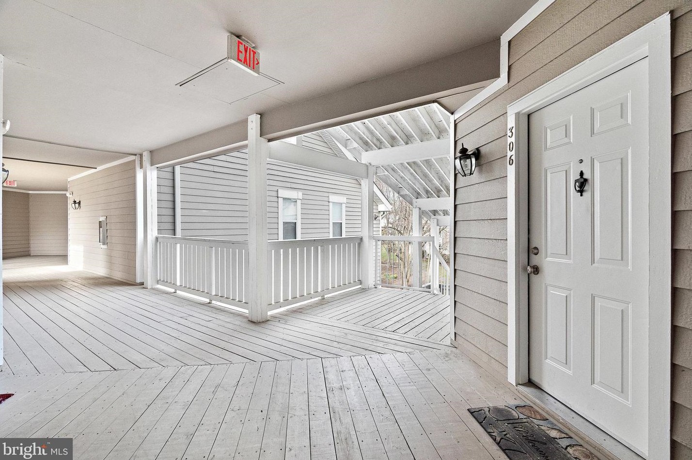 14314 Climbing Rose Way, Centreville, VA 20121-5133