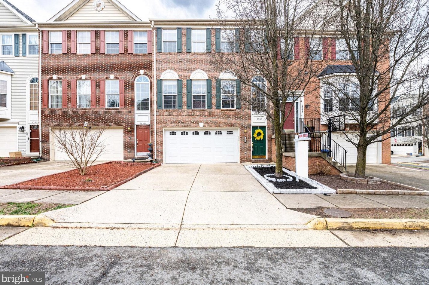 13233 Maple Creek Ln, Centreville, VA 20120-6115