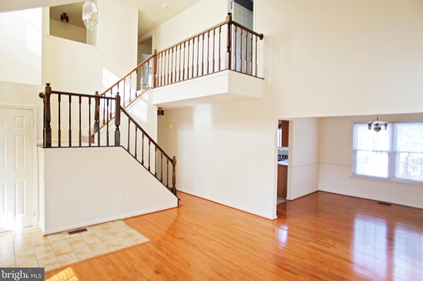 9702 Walthorne Ct, Springfield, VA 22015