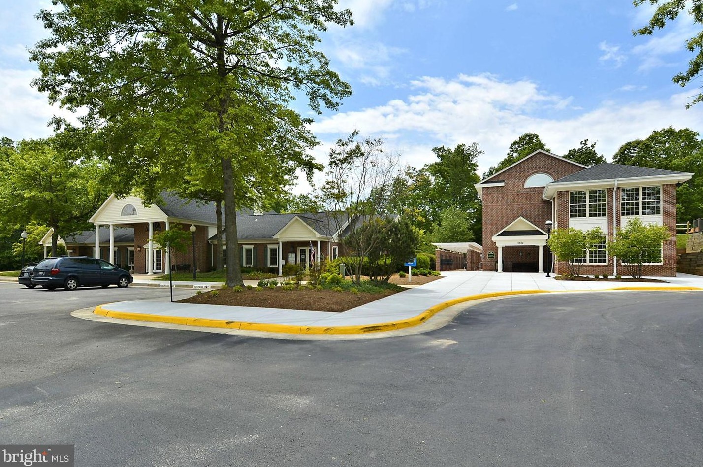 3800 Ridge Knoll Ct, Fairfax VA  22033-4610 exterior