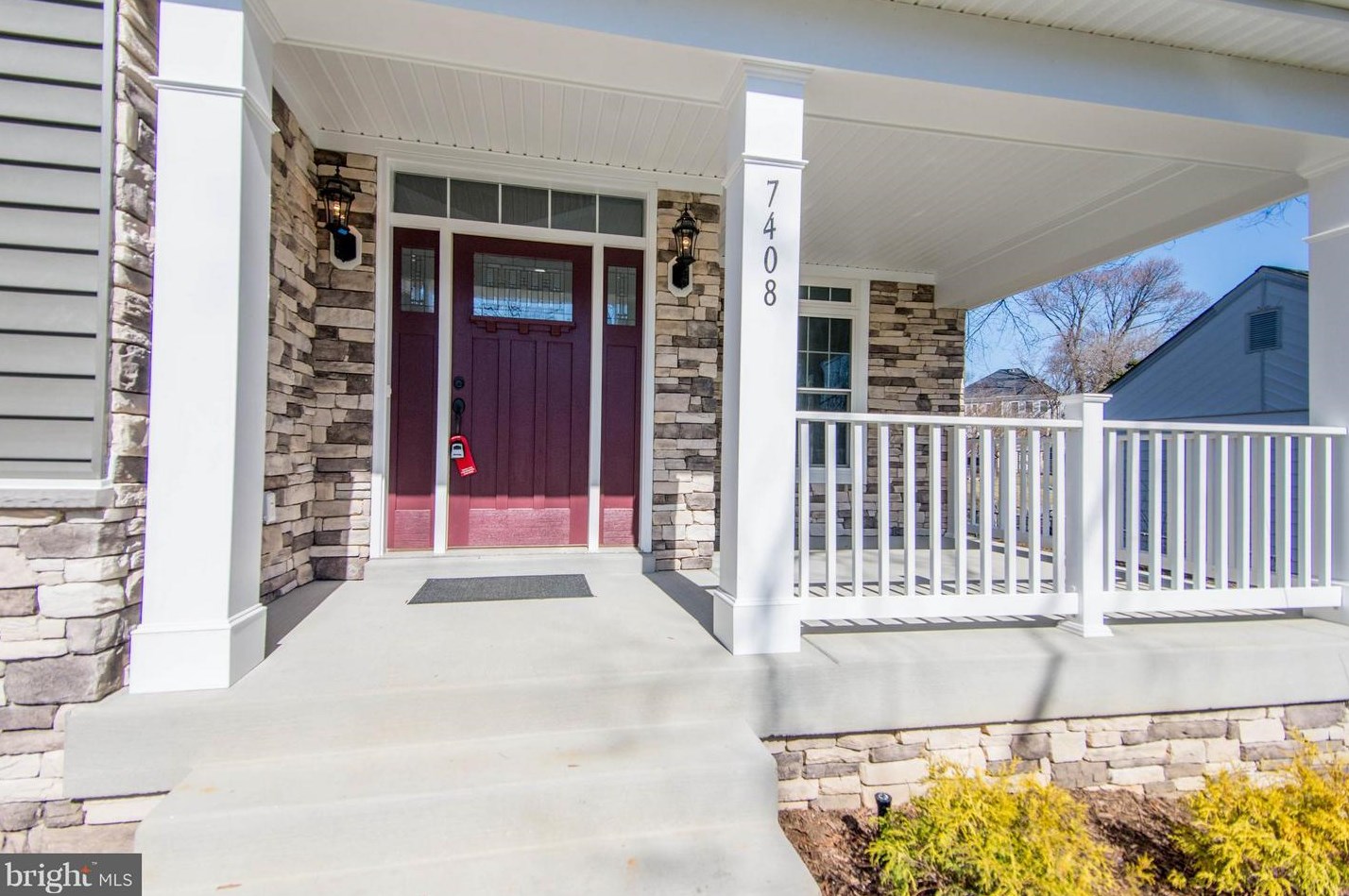 7408 Bethune St, Falls Church, VA 22043