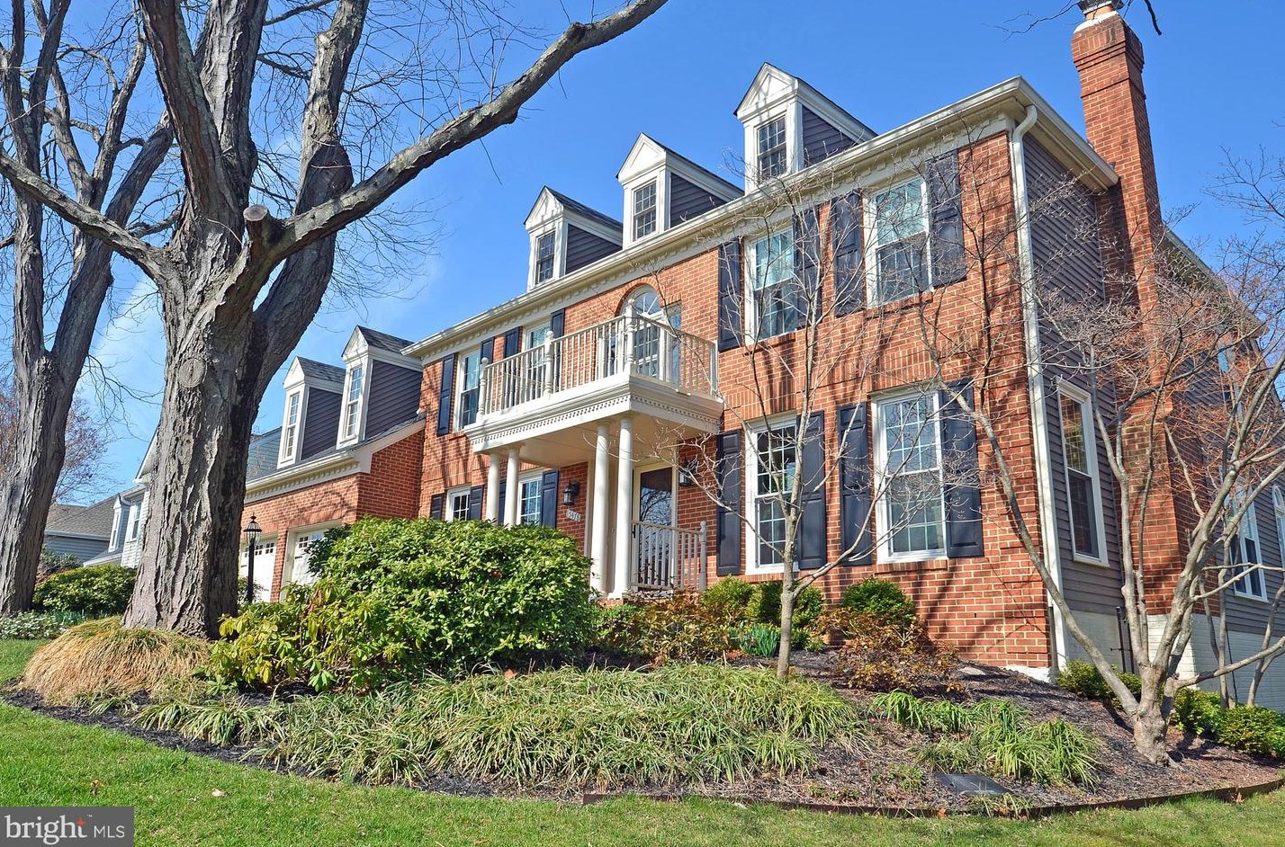 15478 Waters Creek Dr, Centreville, VA 20120-1164