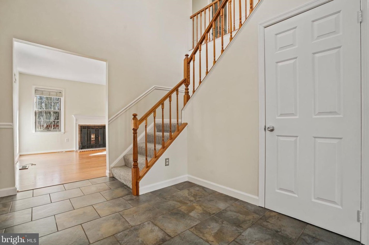 5813 Robins Nest Ln, Springfield, VA 22015
