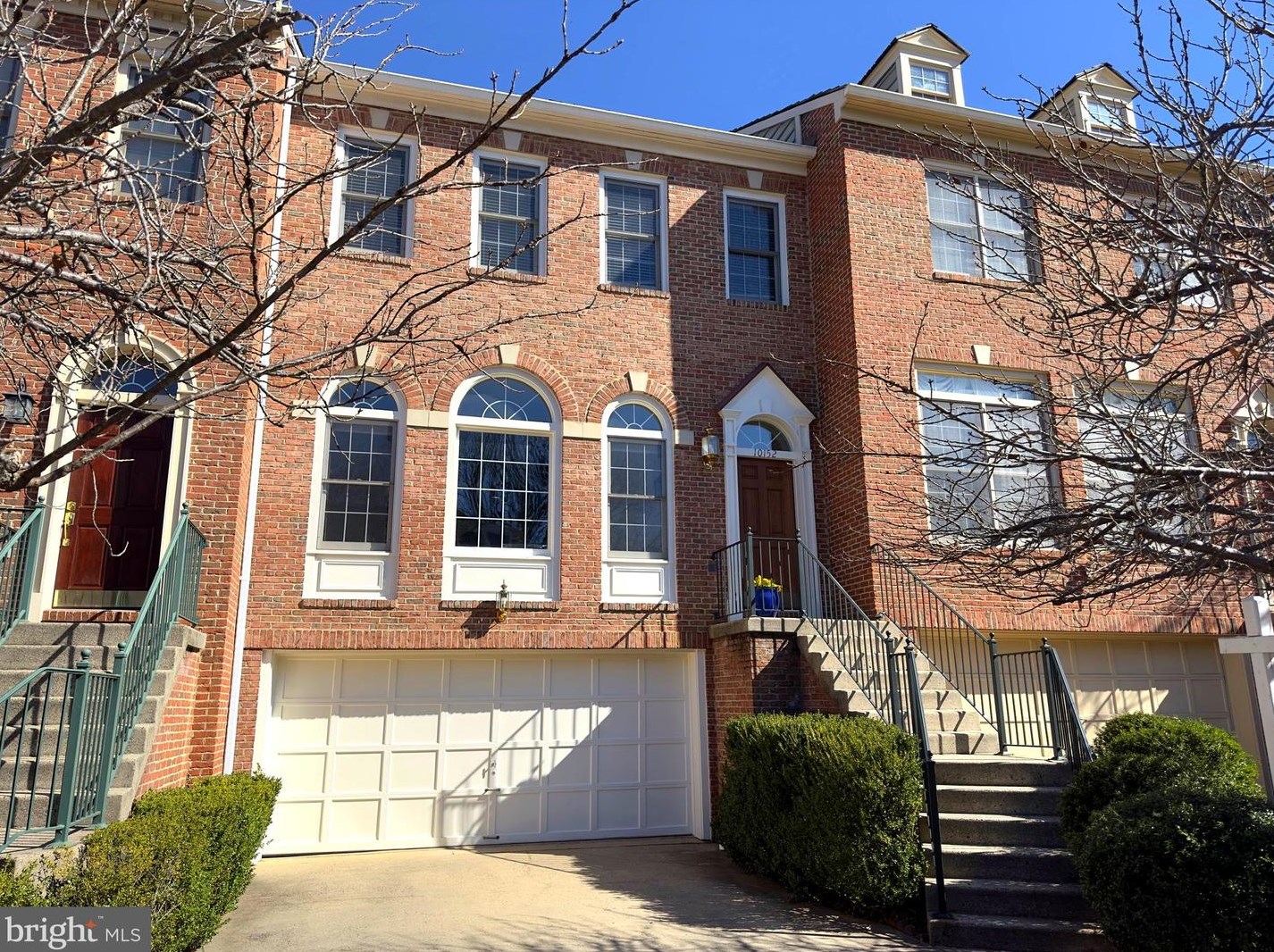 10152 Castlewood Ln, Vienna, VA 22124-3028