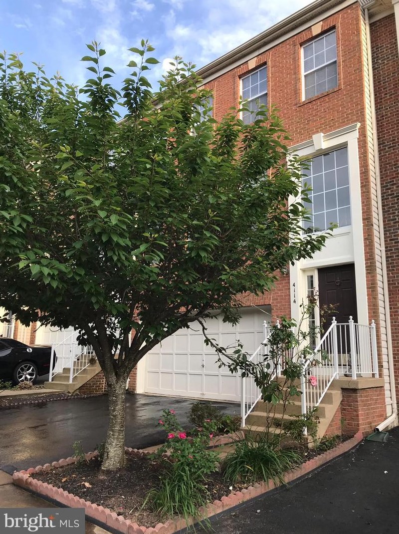 4114 Brookgreen Dr, Fairfax, VA 22033