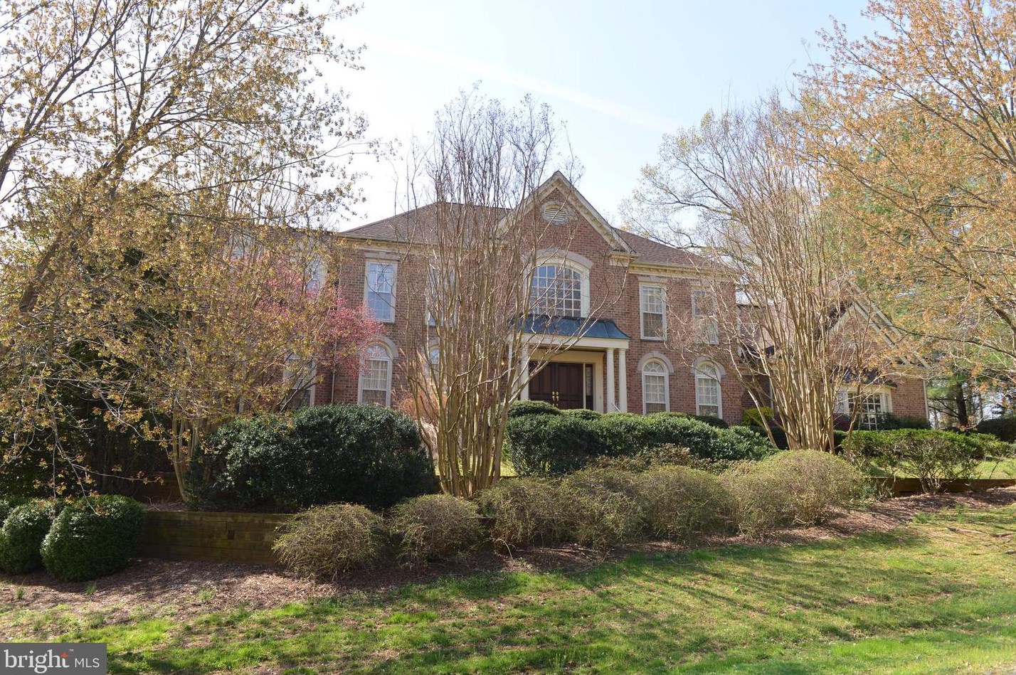 10127 Nedra Dr, Great Falls, VA 22066