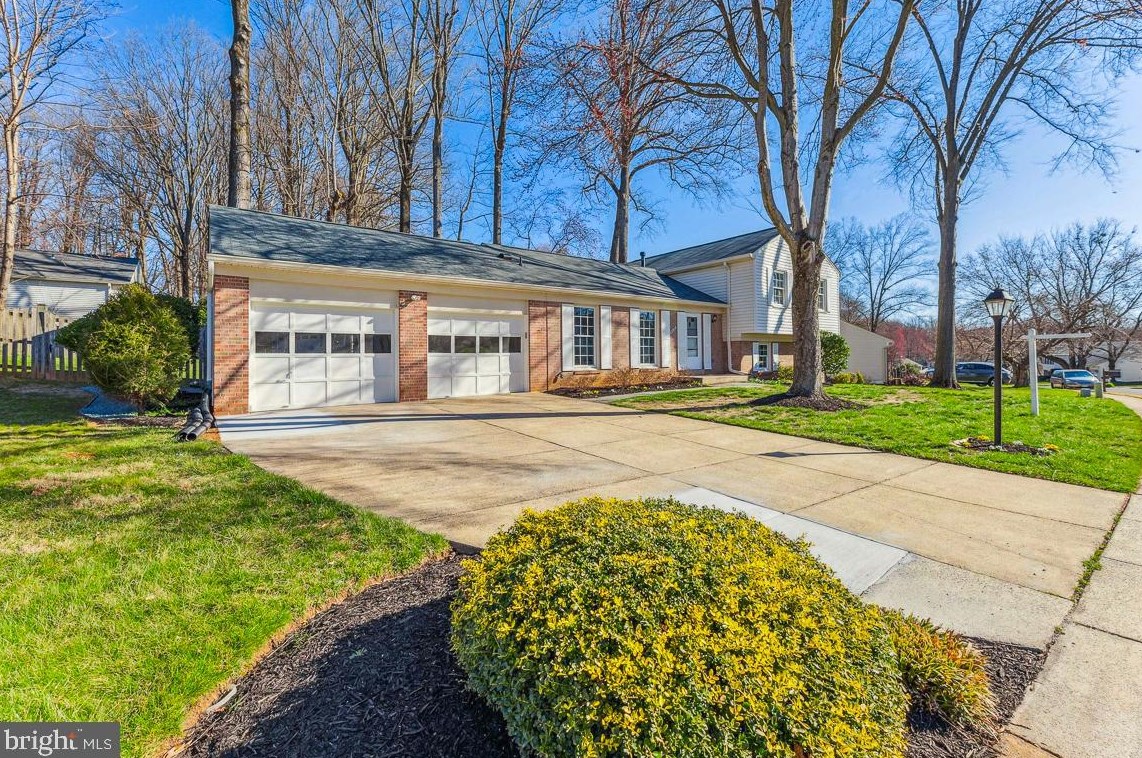 9436 Wallingford Dr, Springfield, VA 22015