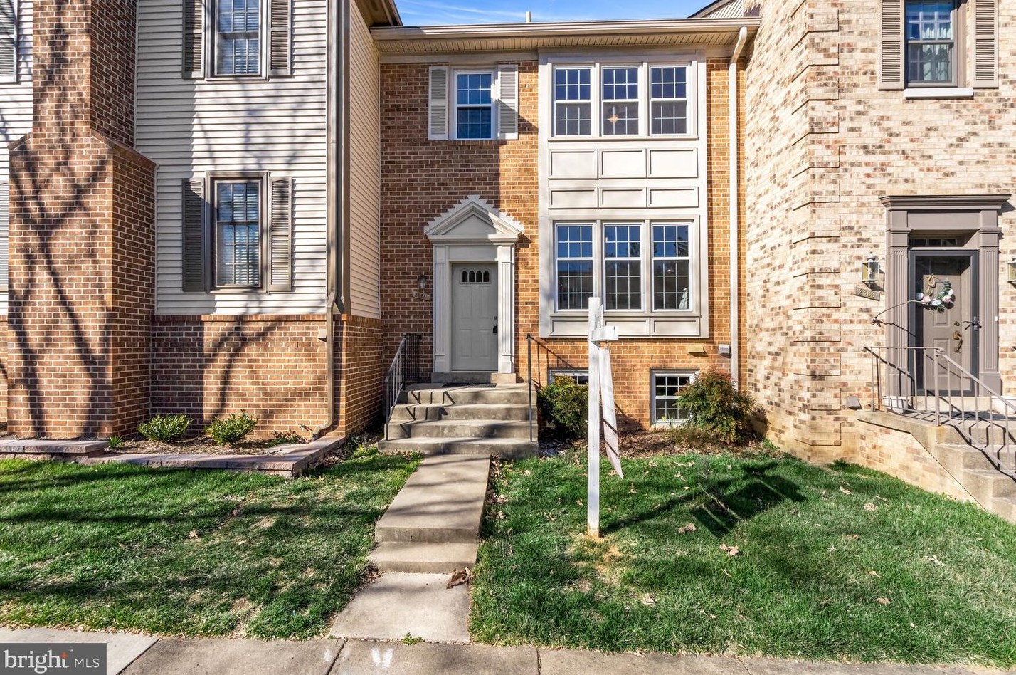 2881 Kelly Sq, Vienna, VA 22181-6155