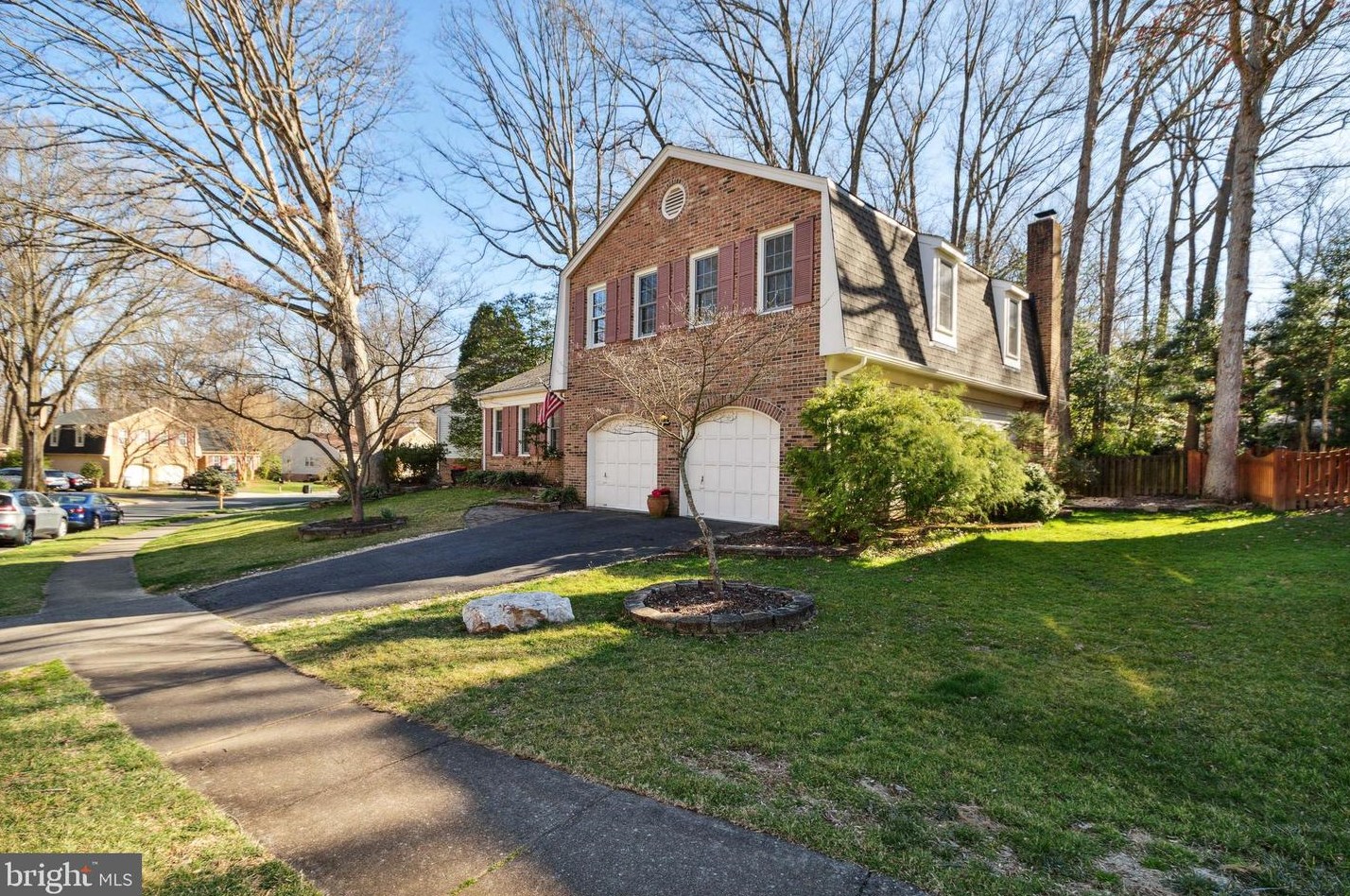 9821 Natick Rd, Springfield, VA 22015