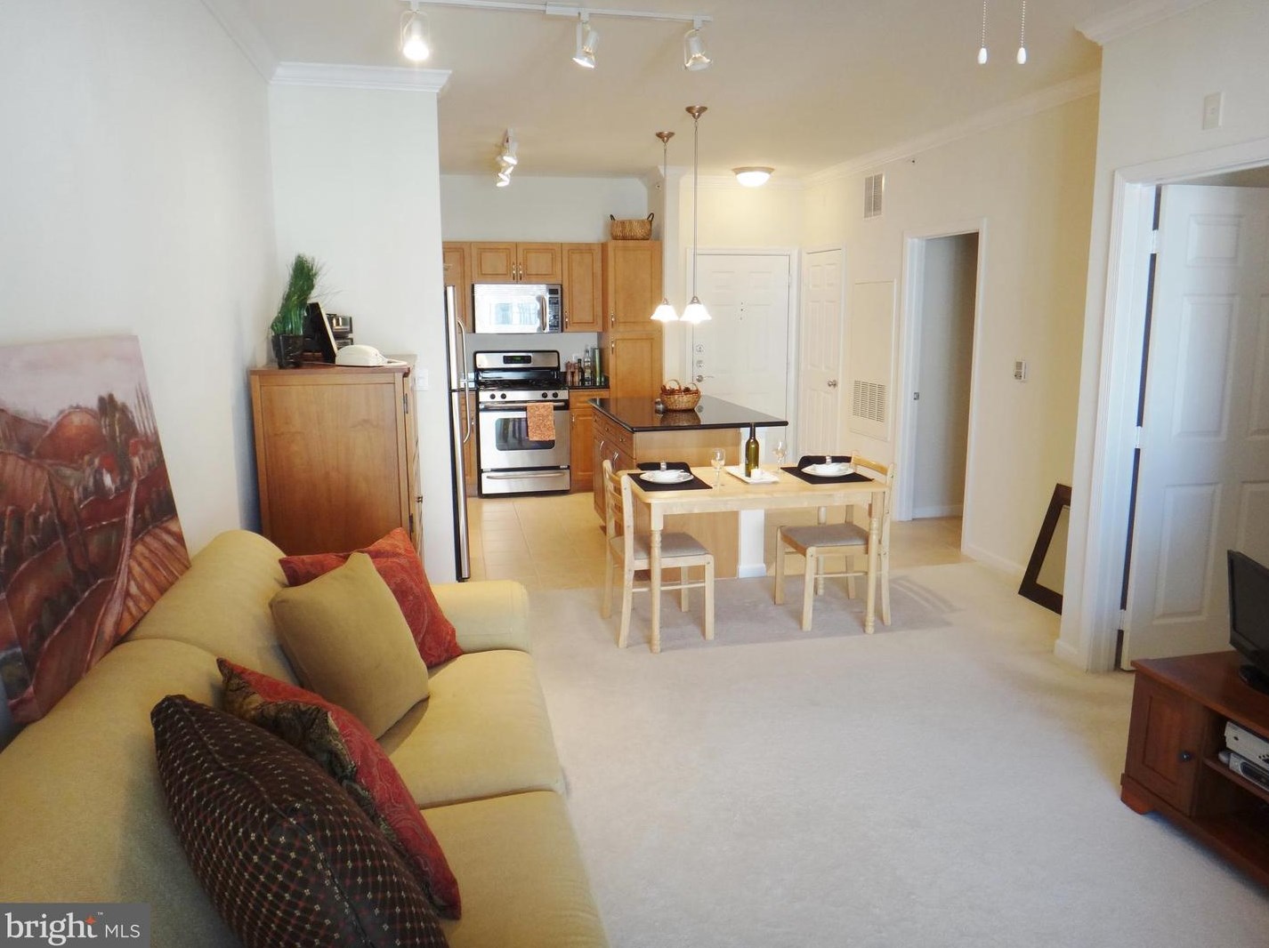 12905 Centre Park Cir #408, Herndon, VA 20171