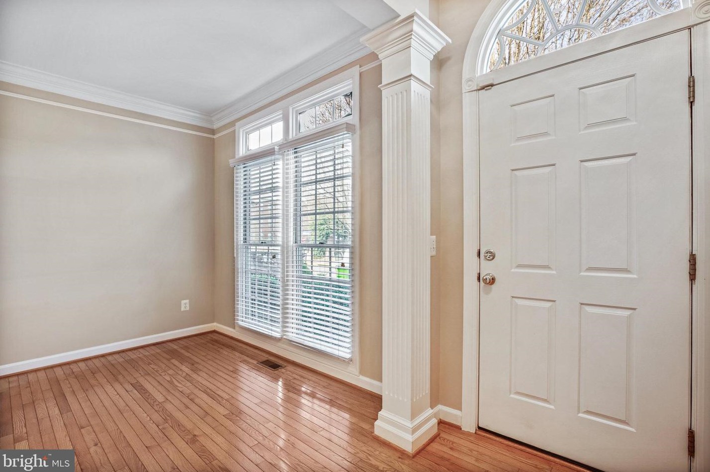 7745 Porters Hill Ln, Lorton, VA 22079