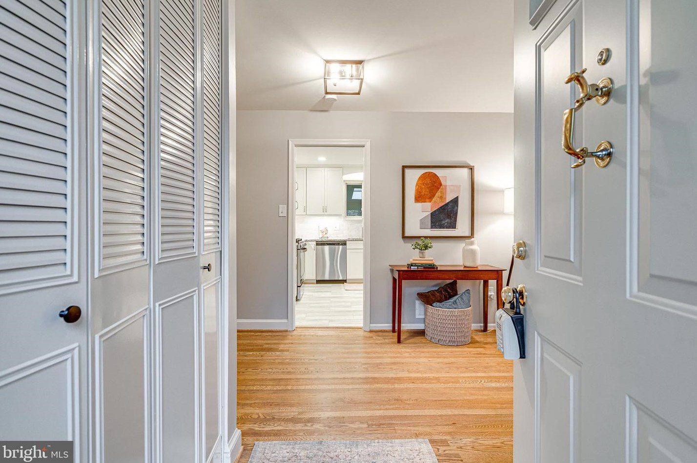 5206 Claridge Ct, Fairfax, VA 22032-2722