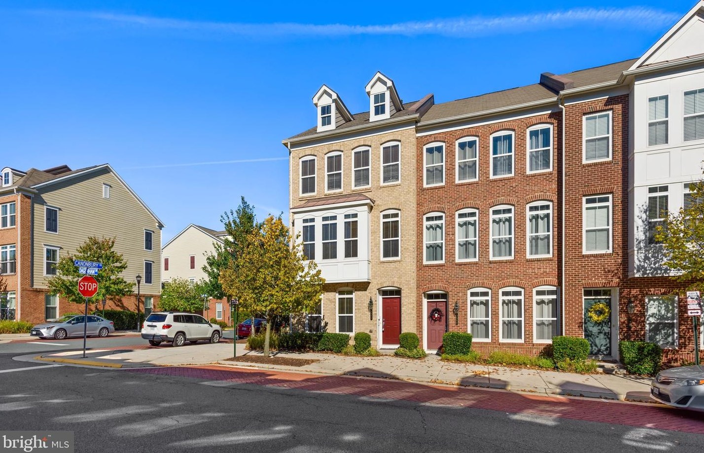 9498 Canonbury Square #1034, Fairfax, VA 22031