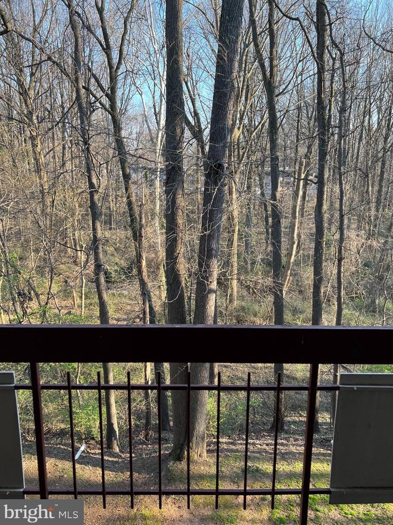 4235 Americana Dr #103, Annandale, VA 22003