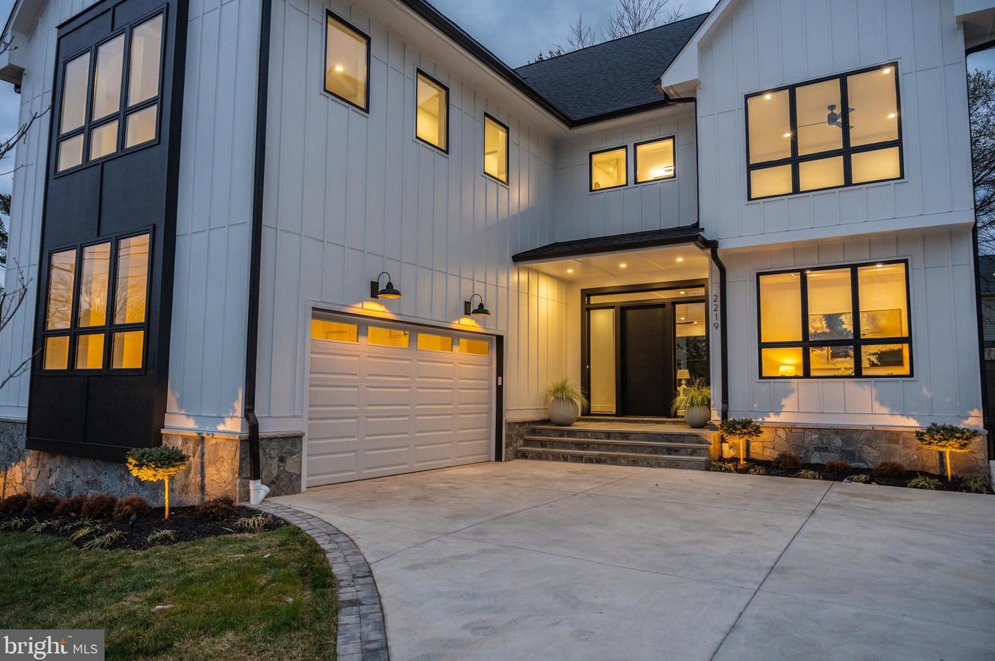 2219 Westmoreland St, Falls Church, VA 22043