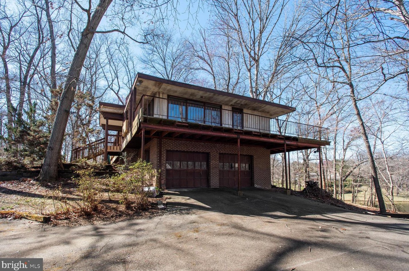 10116 Captain Hickory Pl, Great Falls, VA 22066
