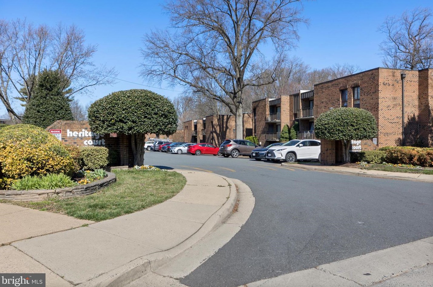 7800 Inverton Rd #303, Annandale, VA 22003