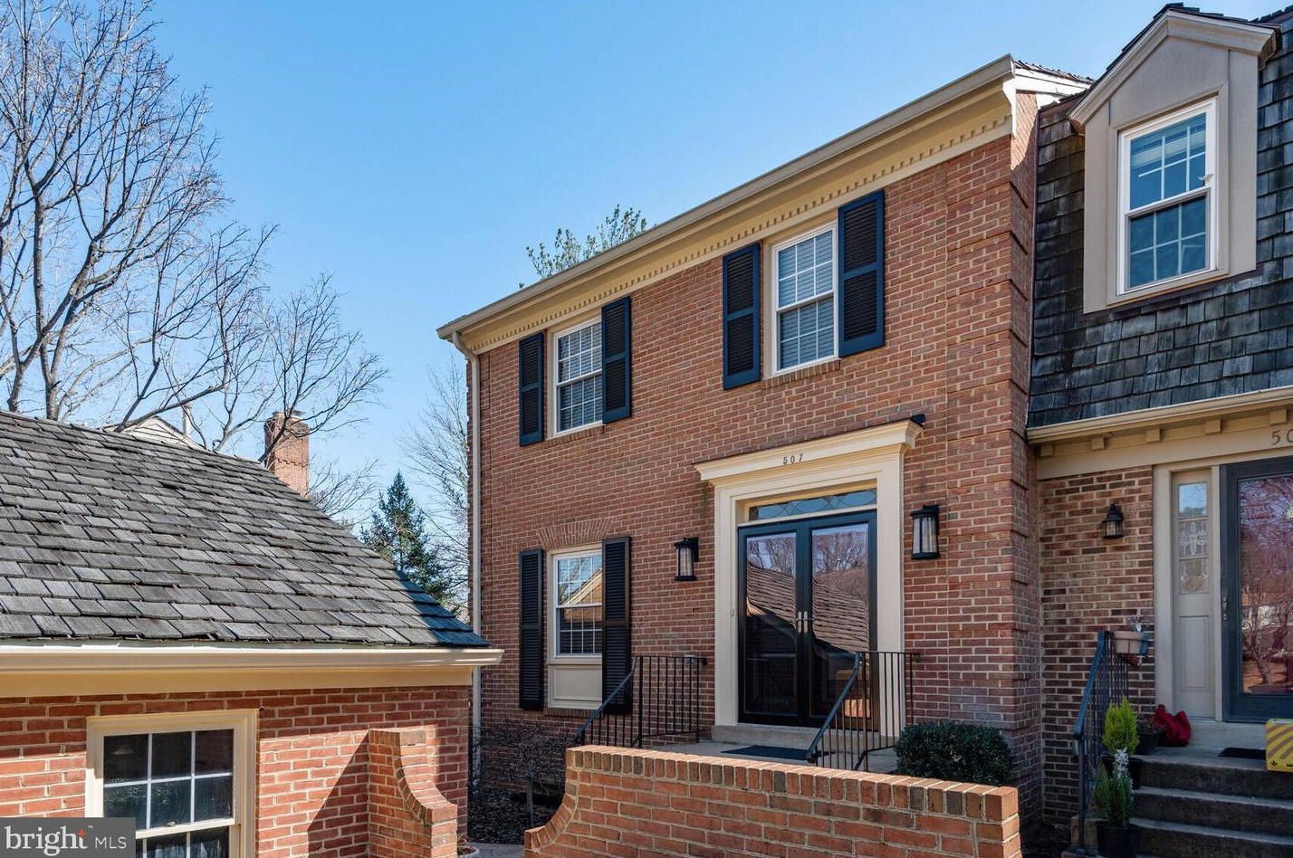 507 Council Ct Ne, Vienna, VA 22180