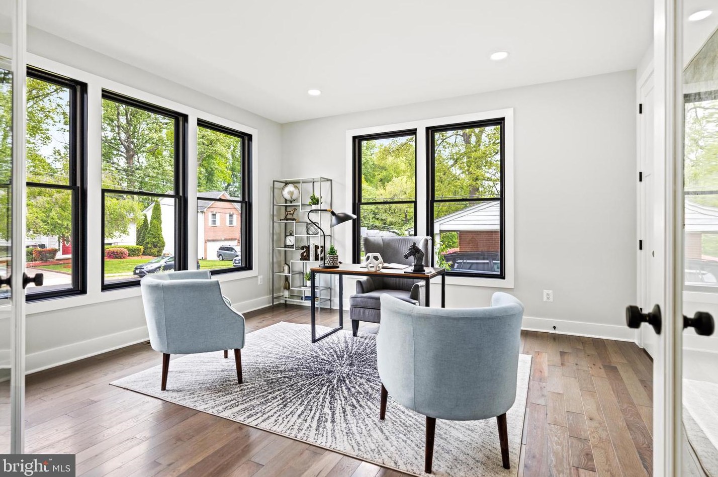 103 Yeonas Dr, Vienna VA  22180-6556 exterior