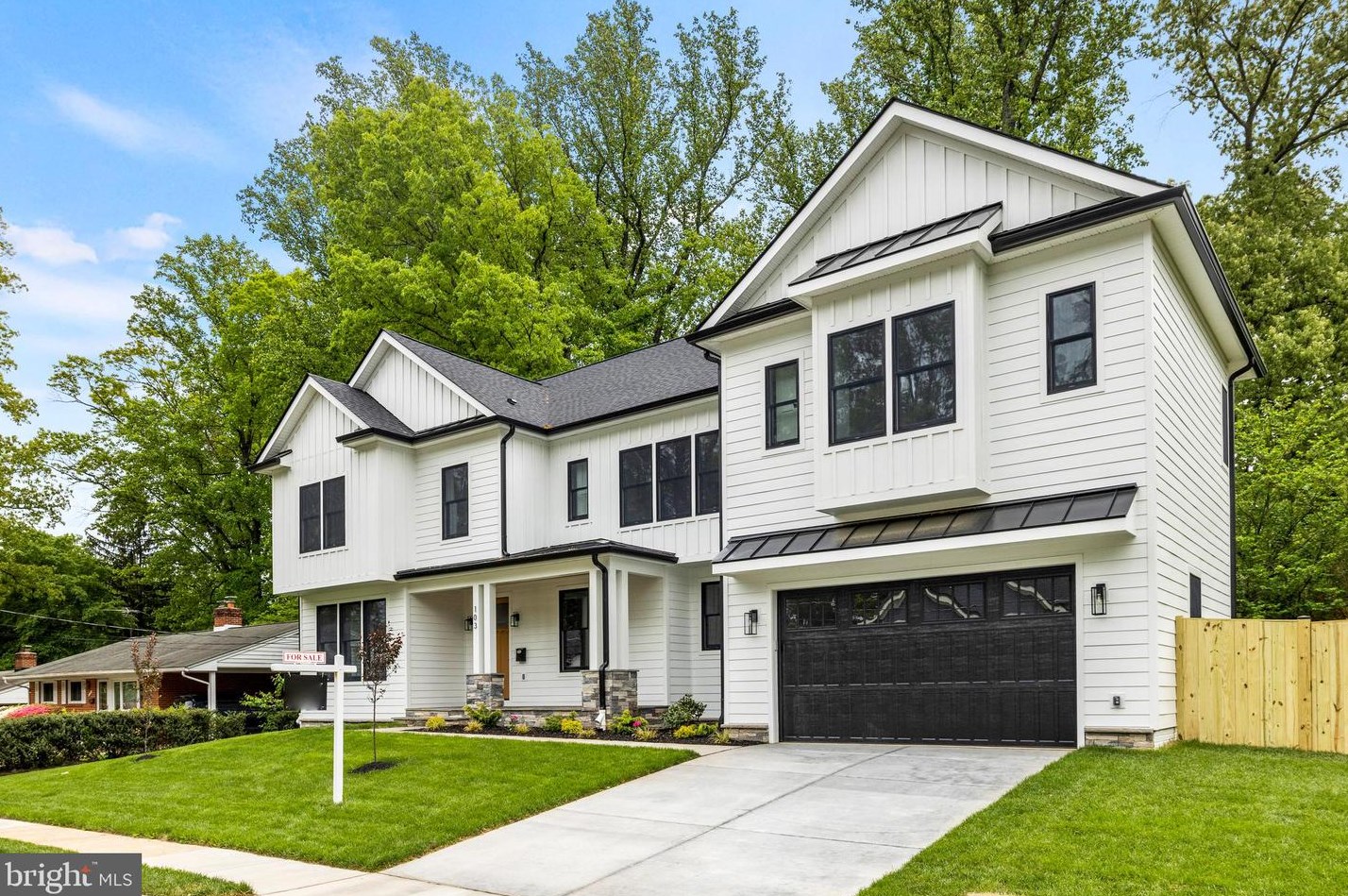 103 Yeonas Dr, Vienna VA  22180-6556 exterior