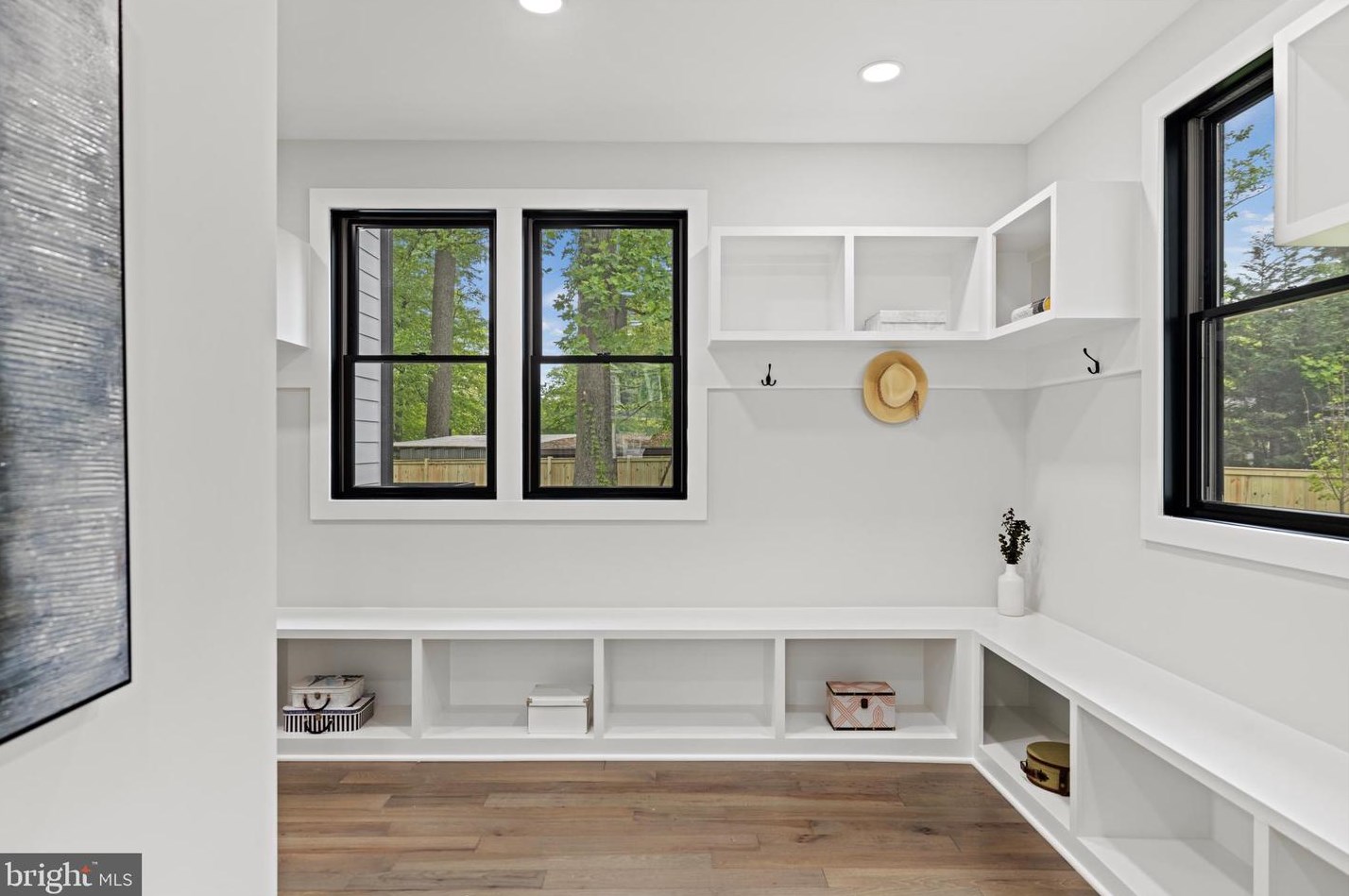 103 Yeonas Dr, Vienna VA  22180-6556 exterior