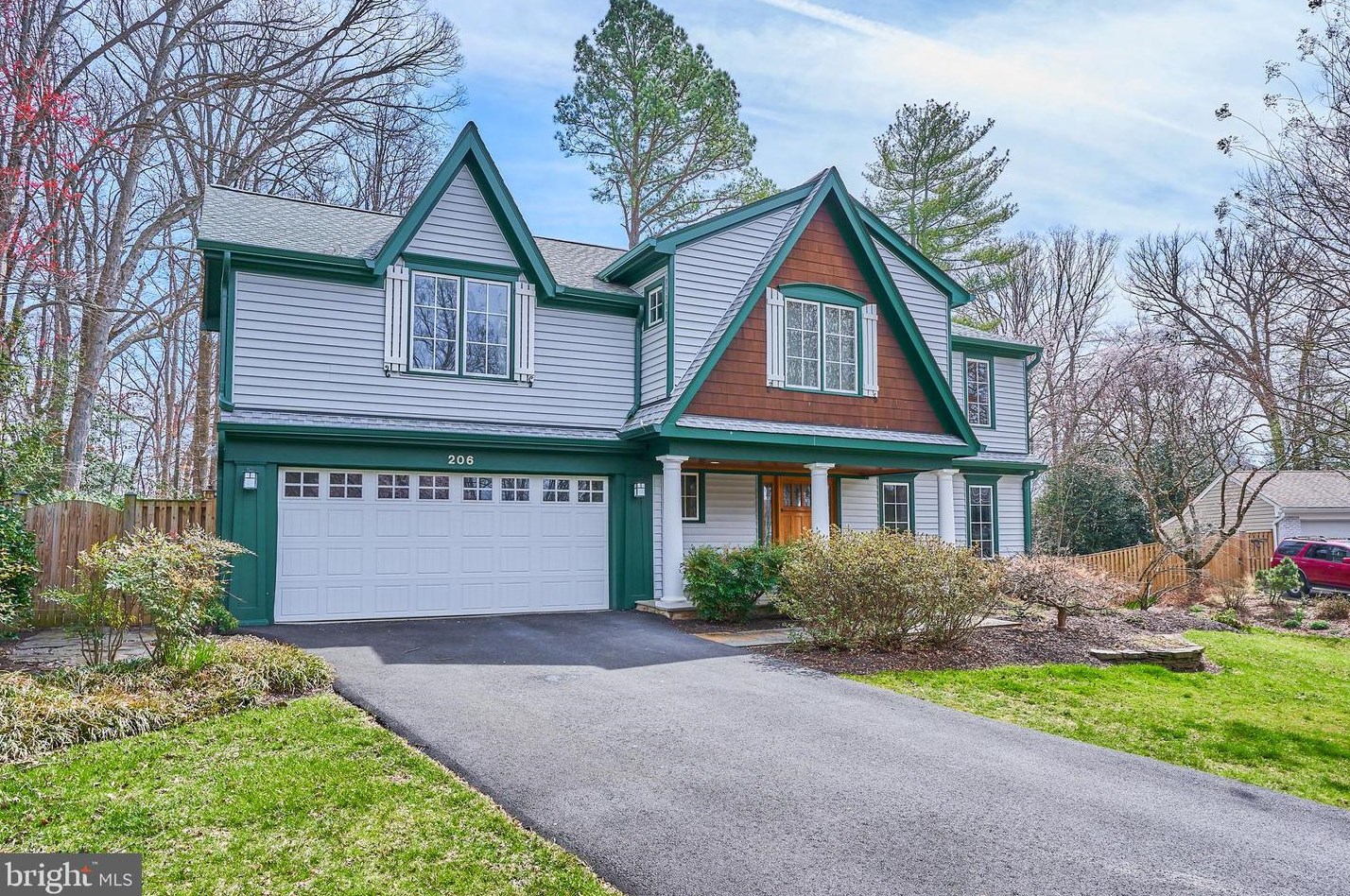206 Owaissa Ct, Vienna, VA 22180-5928